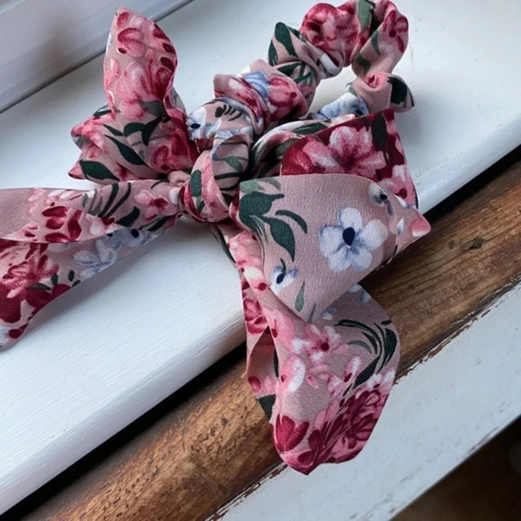 Anthropologie Pink Floral Hair Bow Scarf - Picture 4 of 5